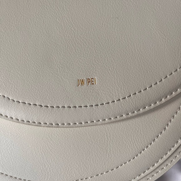 NWT JW PEI Ashlie Bag- White - Picture 5 of 6